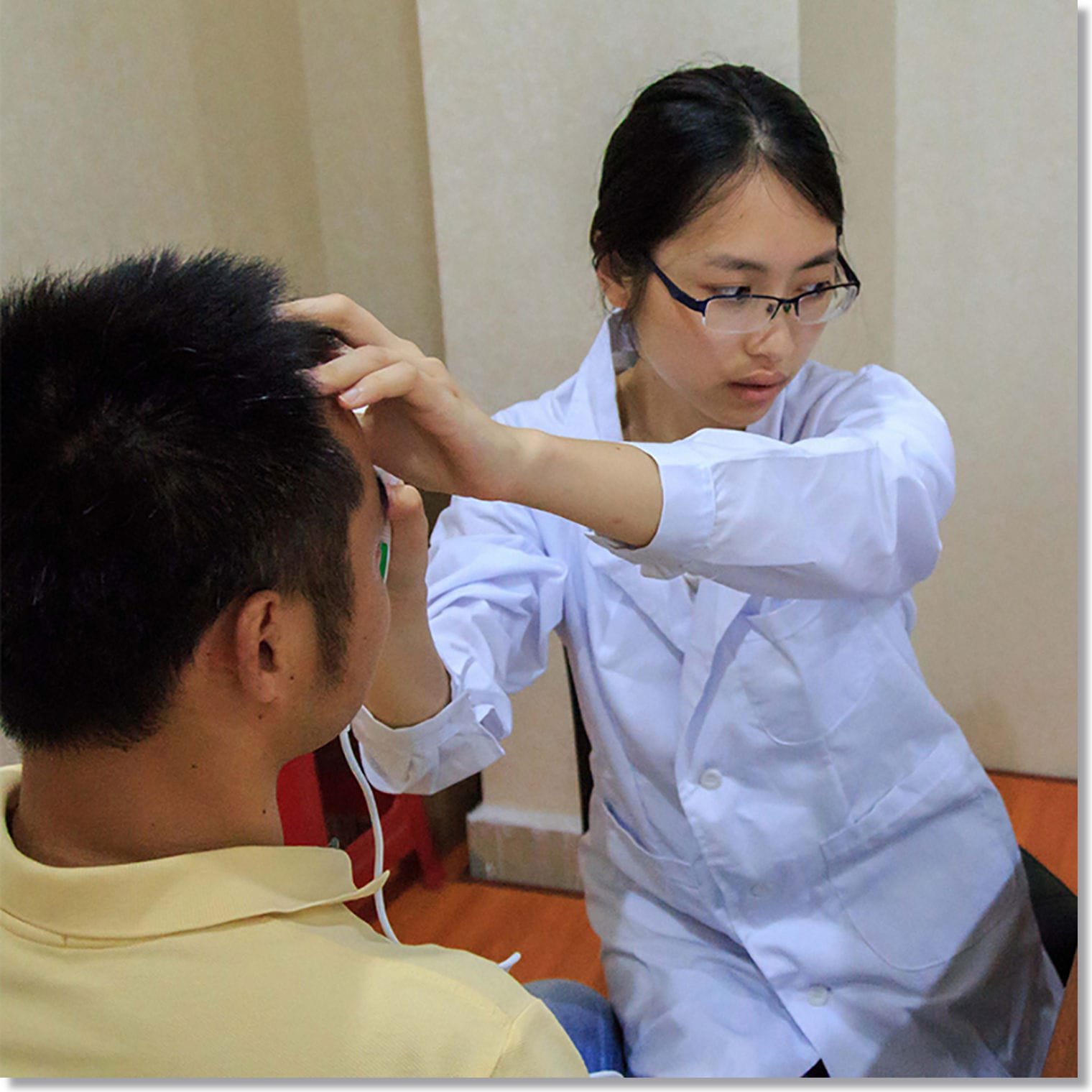 YouTube: Cómo tomar una fotografía clara para iridología?